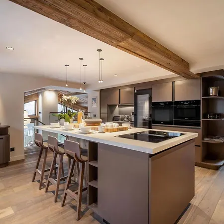 Chalé Moderne à Avec Sauna Et Jacuzzi - Fr-1-562-89
